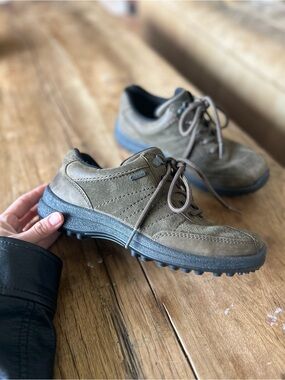 hotter Women's Olive Suede Lace-Up Athletic Shoes